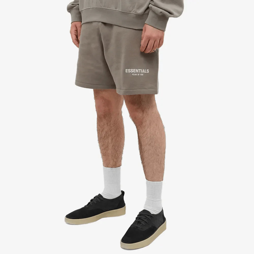 Fear of God ESSENTIALS  Shorts Desert Taupe