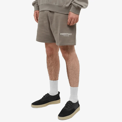 Fear of God ESSENTIALS  Shorts Desert Taupe